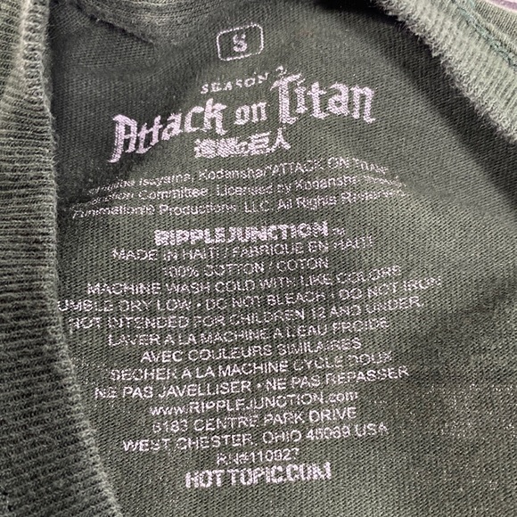 Attack on Titan Scout Regiment Men’s Crew Neck Tee - Picture 6 of 6